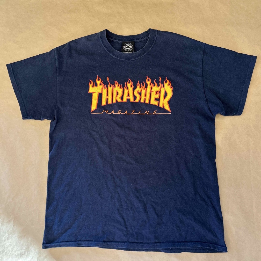 THRASHER(スラッシャー)の送料込み●アメリカ古着●THRASHER スラッシャーTシャツ ネイビー メンズのトップス(Tシャツ/カットソー(半袖/袖なし))の商品写真