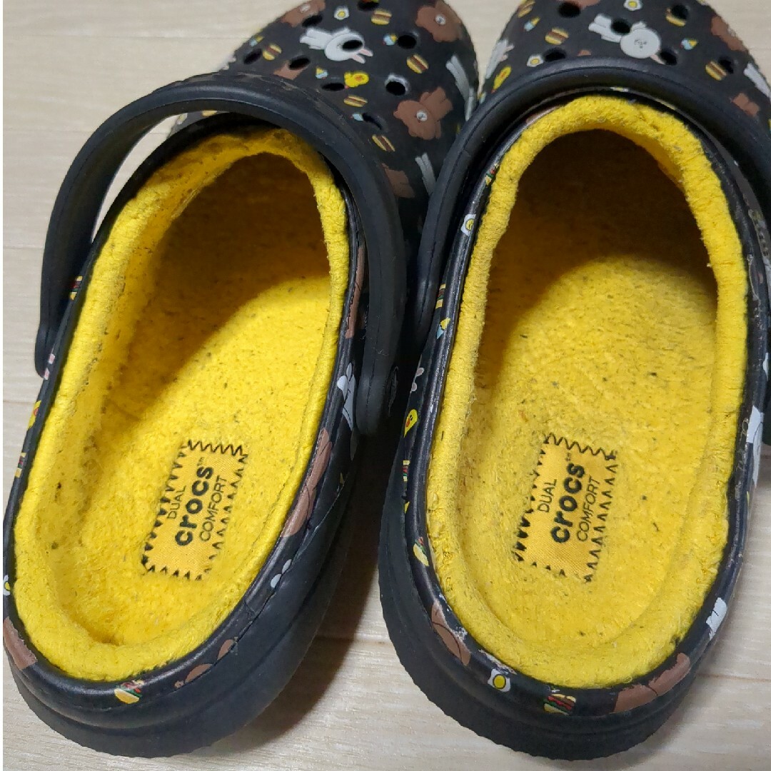 crocs(クロックス)のLINE　コラボ　クロックス　コニー レディースの靴/シューズ(サンダル)の商品写真