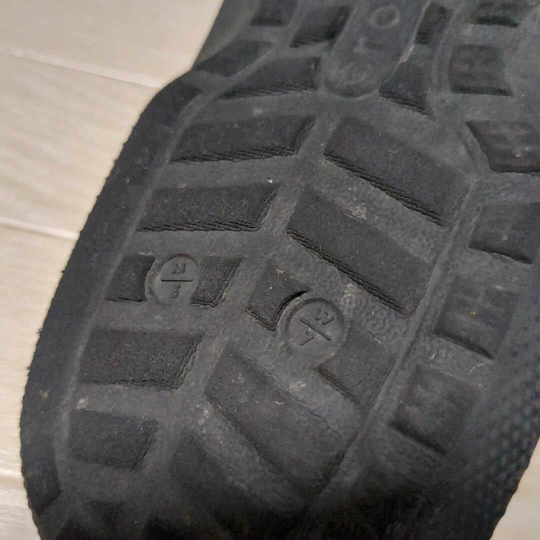 crocs(クロックス)のLINE　コラボ　クロックス　コニー レディースの靴/シューズ(サンダル)の商品写真
