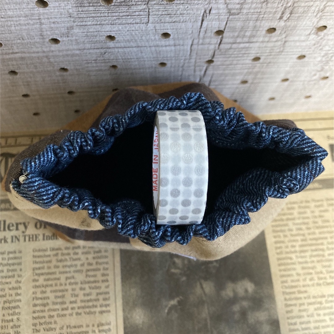 チェック柄☺︎バネ口pakupakuポーチ㉗ ハンドメイドのファッション小物(ポーチ)の商品写真