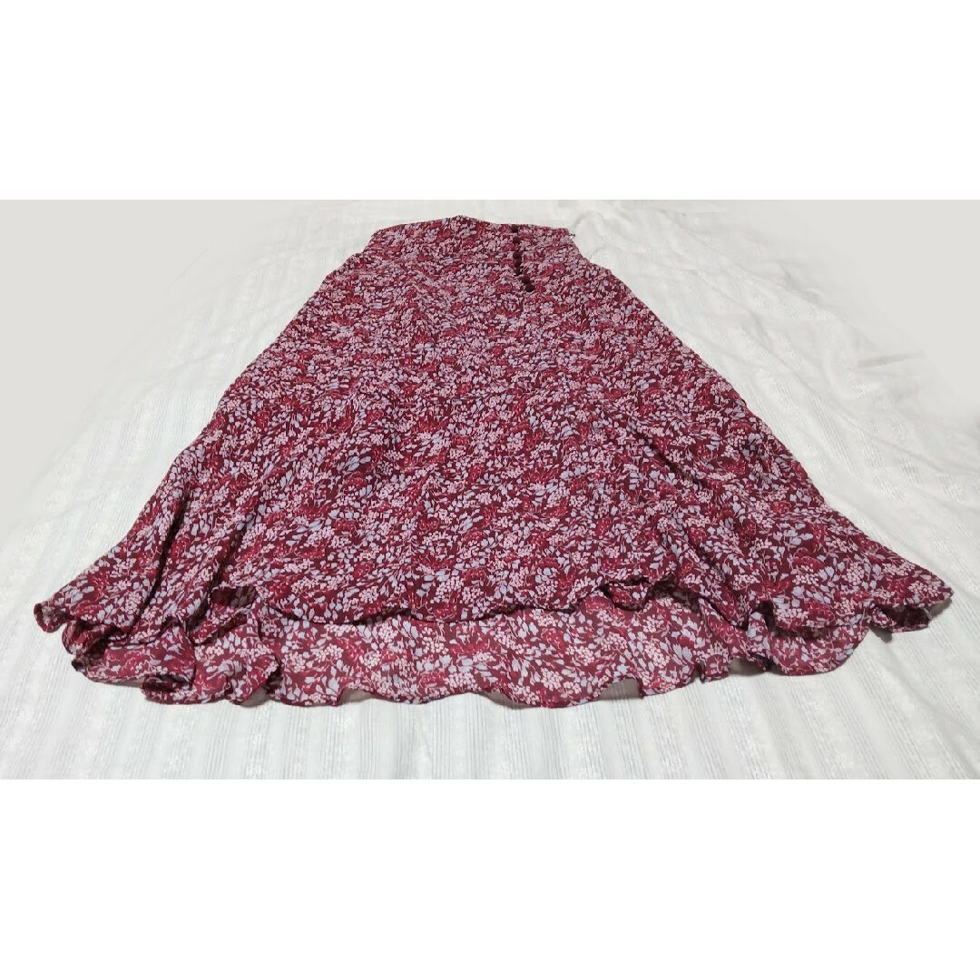 JILLSTUART(ジルスチュアート)のローラスモールフラワースカート　JILLSTUART レディースのスカート(ロングスカート)の商品写真