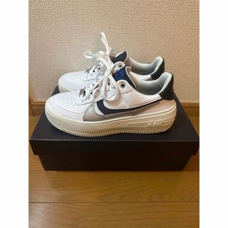 ナイキ(NIKE)のエアフォース1プラットフォームLV8 24.5センチ(スニーカー)