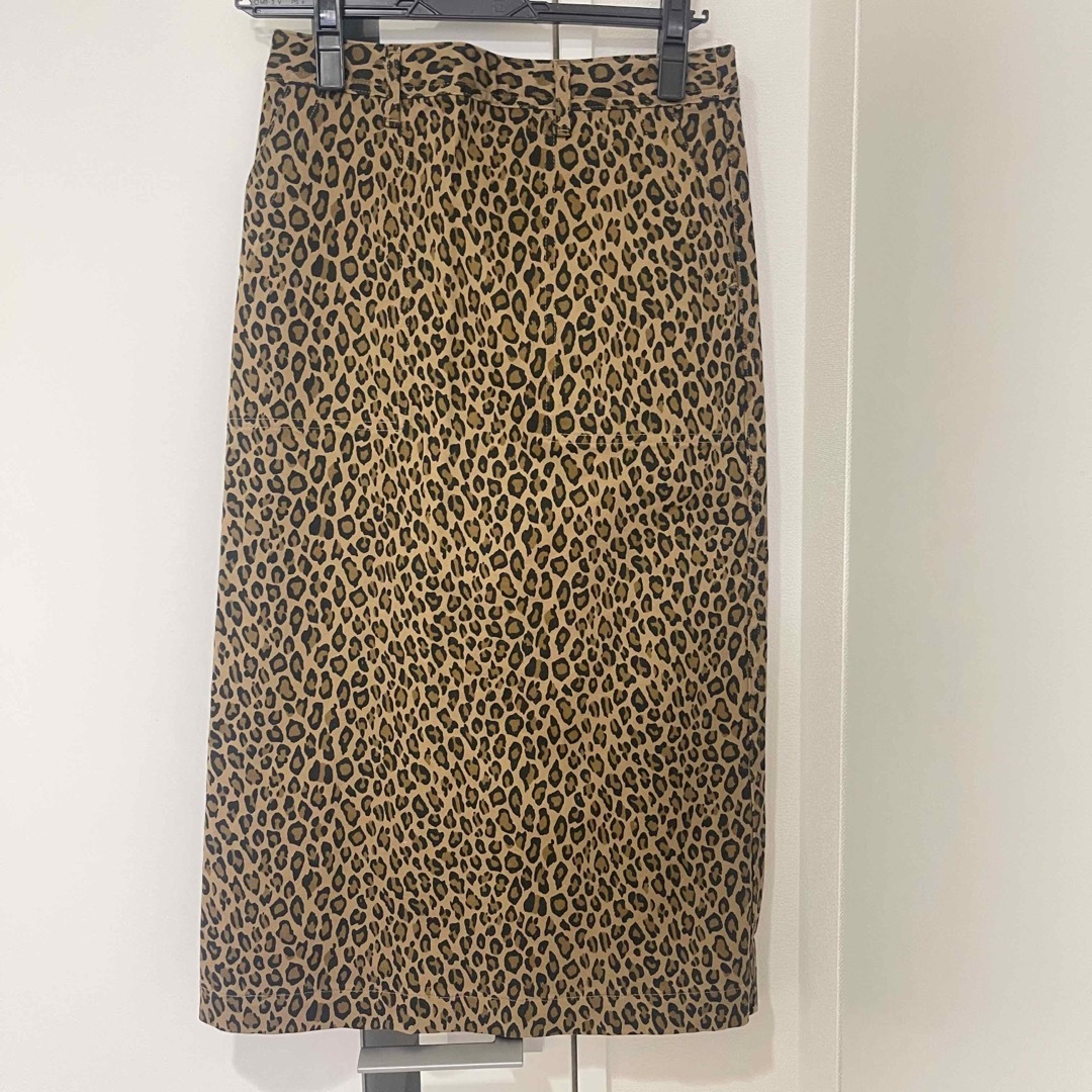 luxluft(ルクスルフト)のLuxluft(ルクスルフト) 豹柄タイトスカート　美品 レディースのスカート(ひざ丈スカート)の商品写真