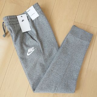 ナイキ(NIKE)の新品 NIKE ジュニア 160 グレー パンツ 裏起毛 ナイキ(パンツ/スパッツ)