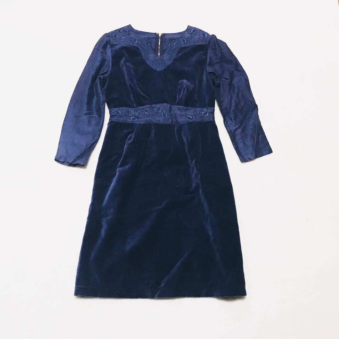 velnica ベルベット刺繍ワンピース-