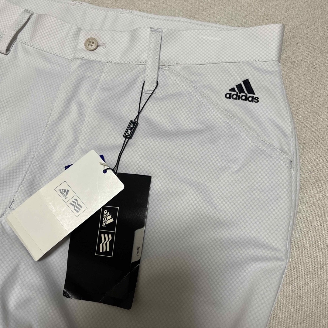 adidas(アディダス)の未使用タグ付き　アディダス ゴルフ パンツ スポーツ/アウトドアのゴルフ(ウエア)の商品写真