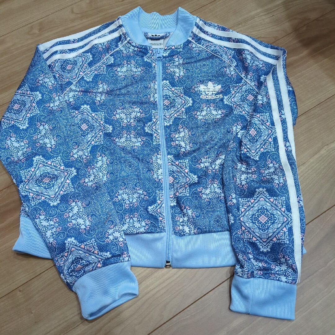 adidas(アディダス)のアディダスジャージ150 キッズ/ベビー/マタニティのキッズ服女の子用(90cm~)(ジャケット/上着)の商品写真