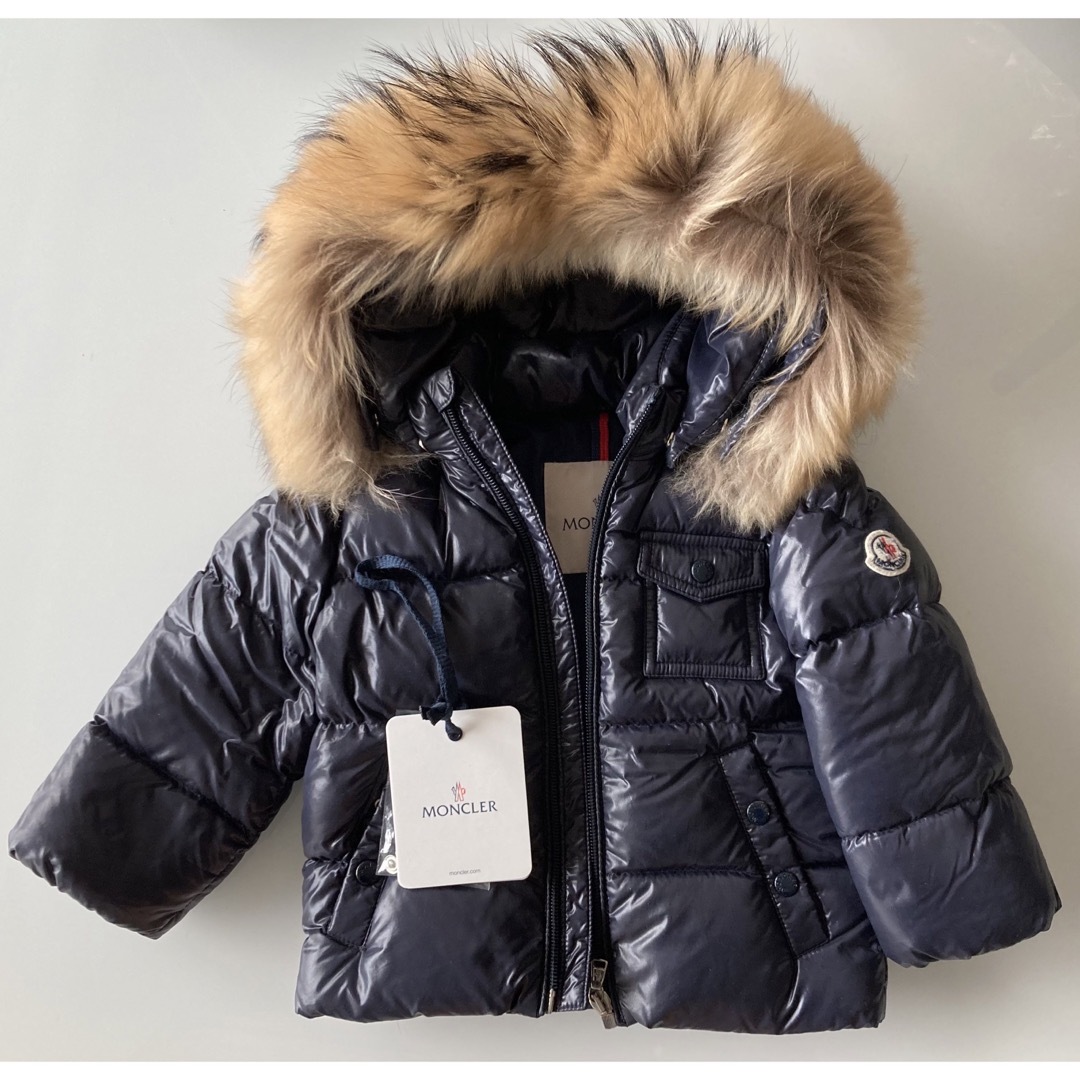 moncler モンクレール　ダウン　ジャケット　コート　キッズ