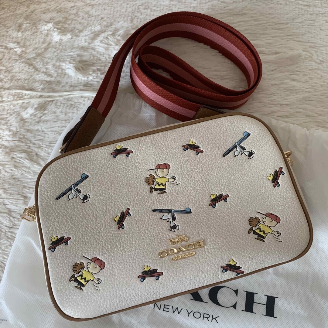 COACH(コーチ)のレア✨️ COACH X PEANUTS ジェス クロスボディ ウィズ スポーツ レディースのバッグ(ショルダーバッグ)の商品写真