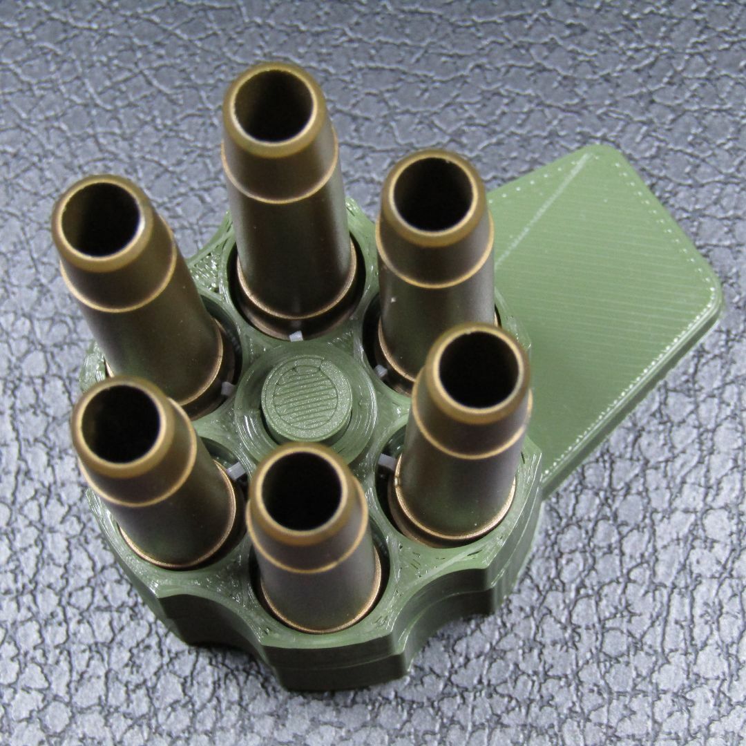 クラウンモデル M19 エアリボルバー用スピードローダー プッシュタイプ (緑) エンタメ/ホビーのミリタリー(その他)の商品写真