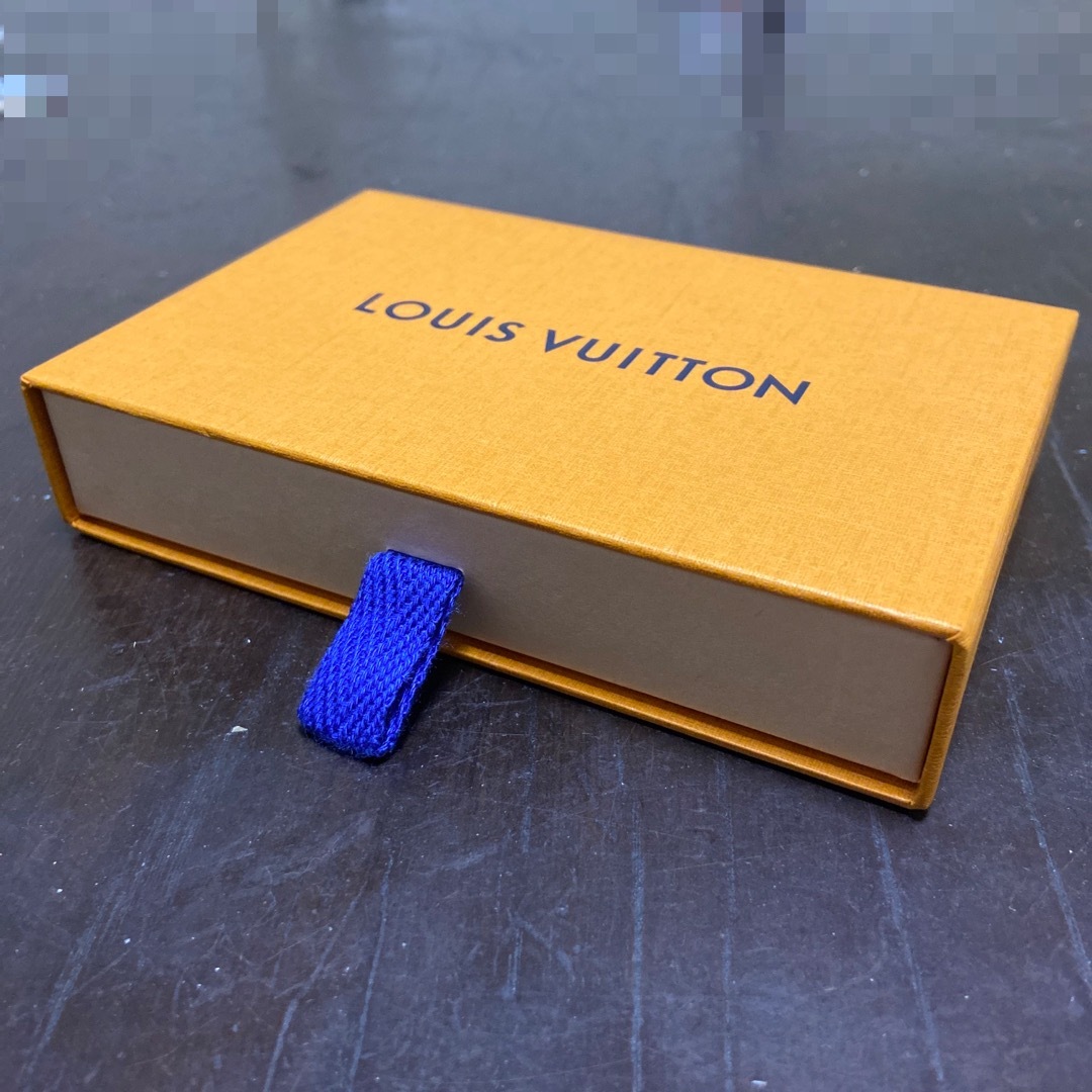 LOUIS VUITTON(ルイヴィトン)のRooi様専用　ルイヴィトン 空箱のみ レディースのバッグ(ショップ袋)の商品写真