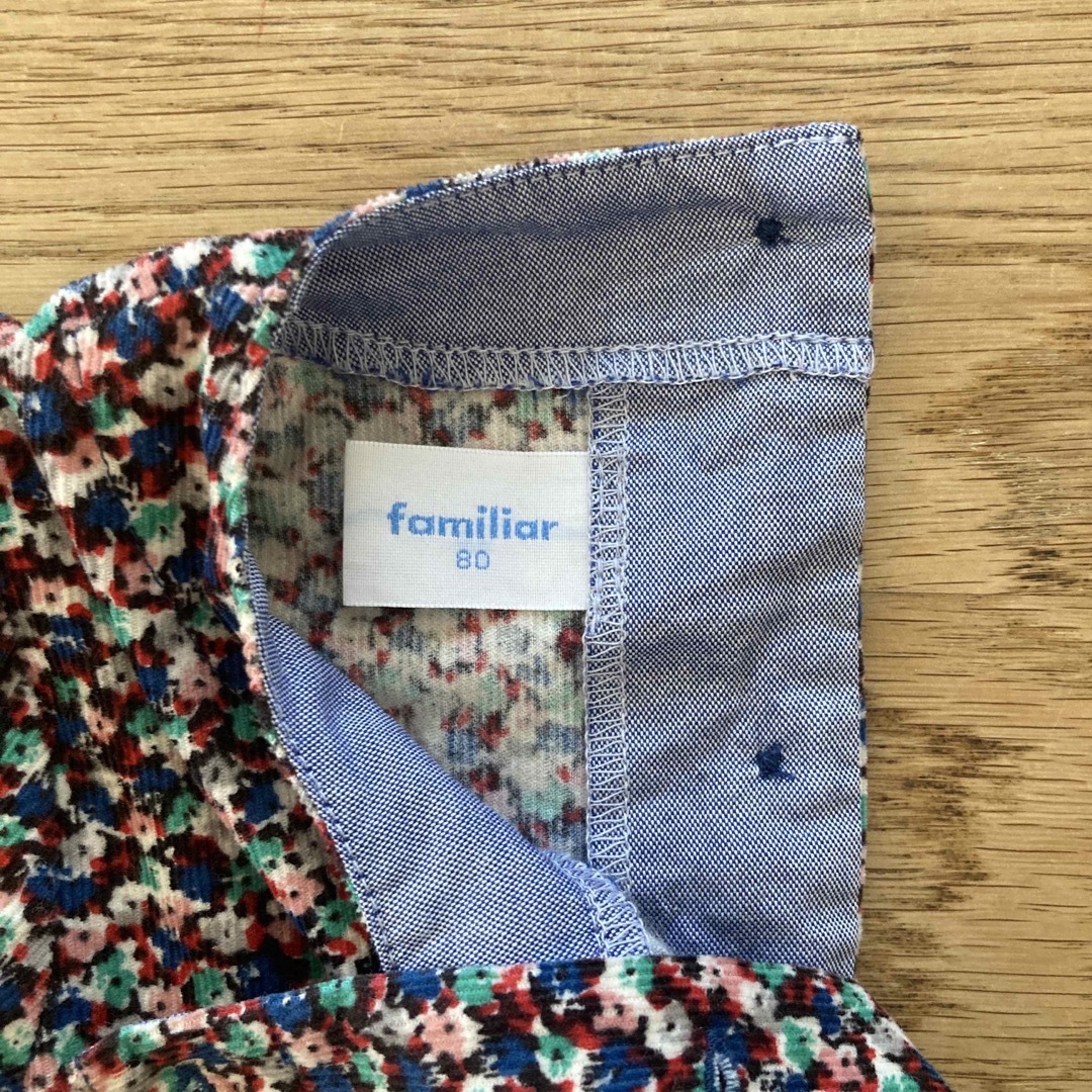 familiar(ファミリア)のfamiliar リバティ花柄ワンピース80【中古品】 キッズ/ベビー/マタニティのベビー服(~85cm)(ワンピース)の商品写真