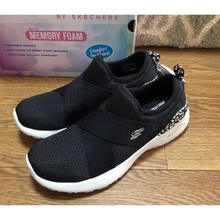 SKECHERS - スケッチャーズ スリッポン ヒョウ柄の通販｜ラクマ