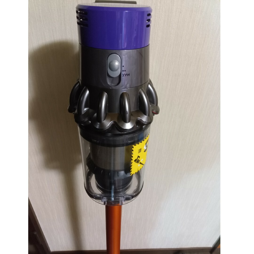 Dyson(ダイソン)の■ダイソン  V10-sv12 fluffy ■メンテ済み/動作良好品です スマホ/家電/カメラの生活家電(掃除機)の商品写真