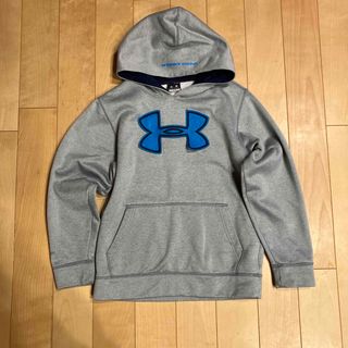 アンダーアーマー(UNDER ARMOUR)のアンダーアーマー　パーカー　150センチ(Tシャツ/カットソー)