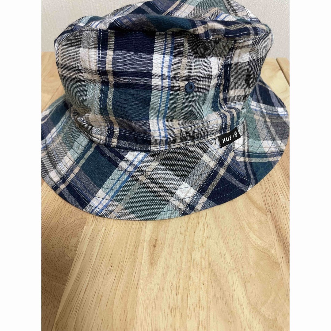 HUF(ハフ)のHUF CROWN REVERSIBLE BUCKET HAT  メンズの帽子(ハット)の商品写真