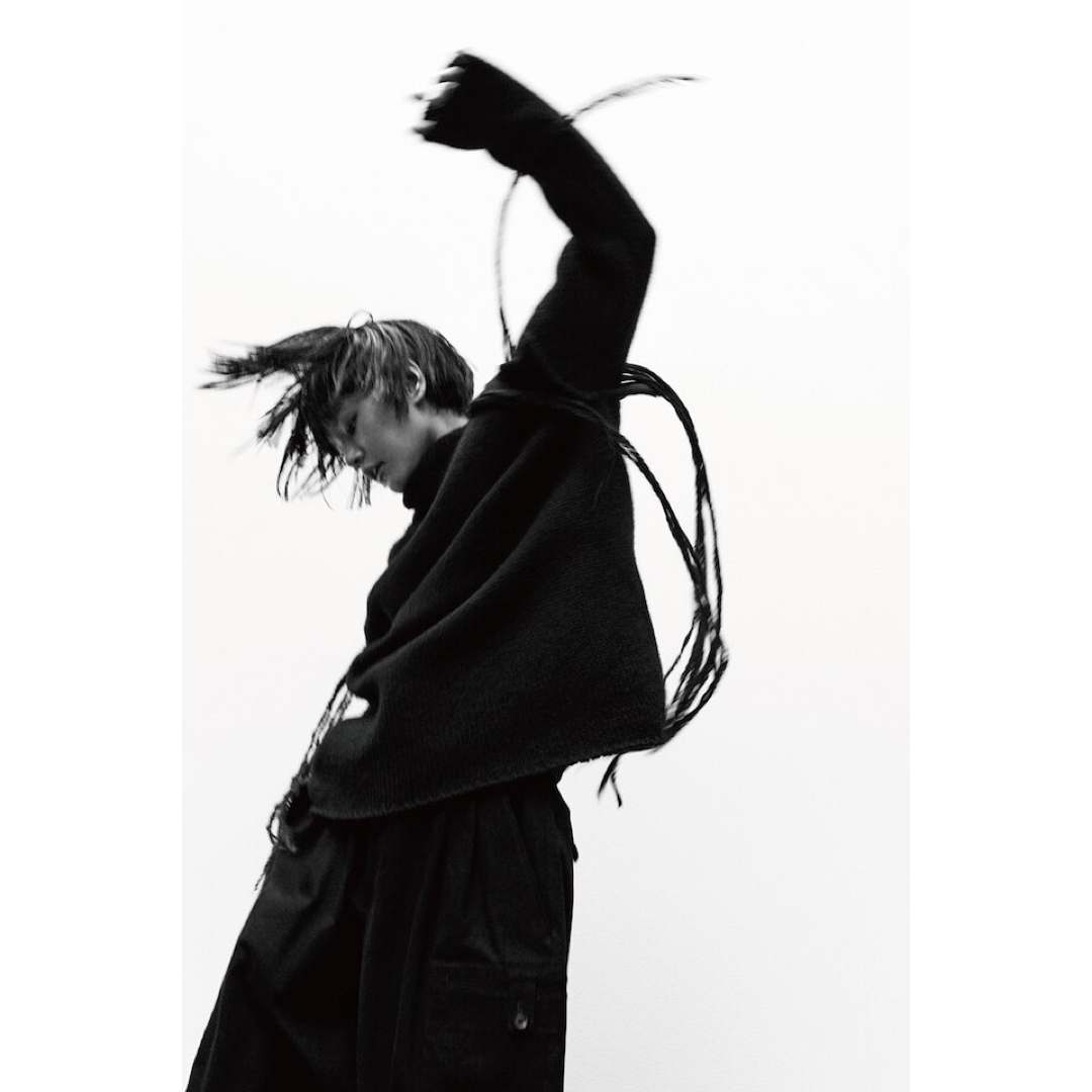 値下げB-yohjiyamamoto B 糸垂らしハイネック ウール ニット