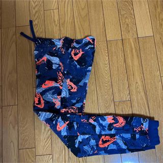 ナイキ(NIKE)のNIKE ナイキ キッズスウェットパンツ迷彩　L 160cm レア品(パンツ/スパッツ)