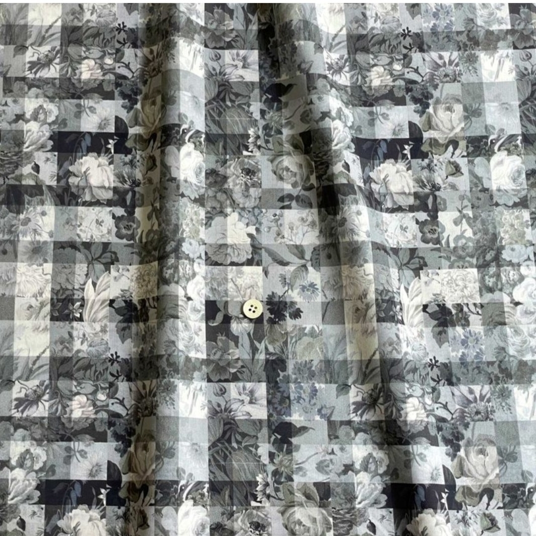 LIBERTY.(リバティ)の〈専用〉LIBERTY　アーカイブギンガム　アッシュグレー　生地幅×80cm ハンドメイドの素材/材料(生地/糸)の商品写真