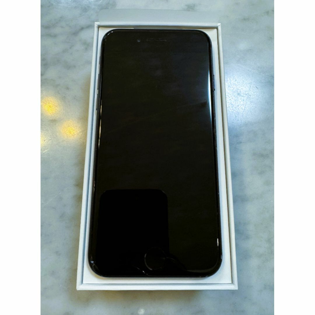 Apple - iPhone SE 第2世代 (SE2) ブラック 256 GB auの通販 by sora's