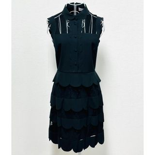 レッドヴァレンティノ(RED VALENTINO)の【美品】RED VALENTINO スカラップ＆チュールディテールドレス(ミニワンピース)