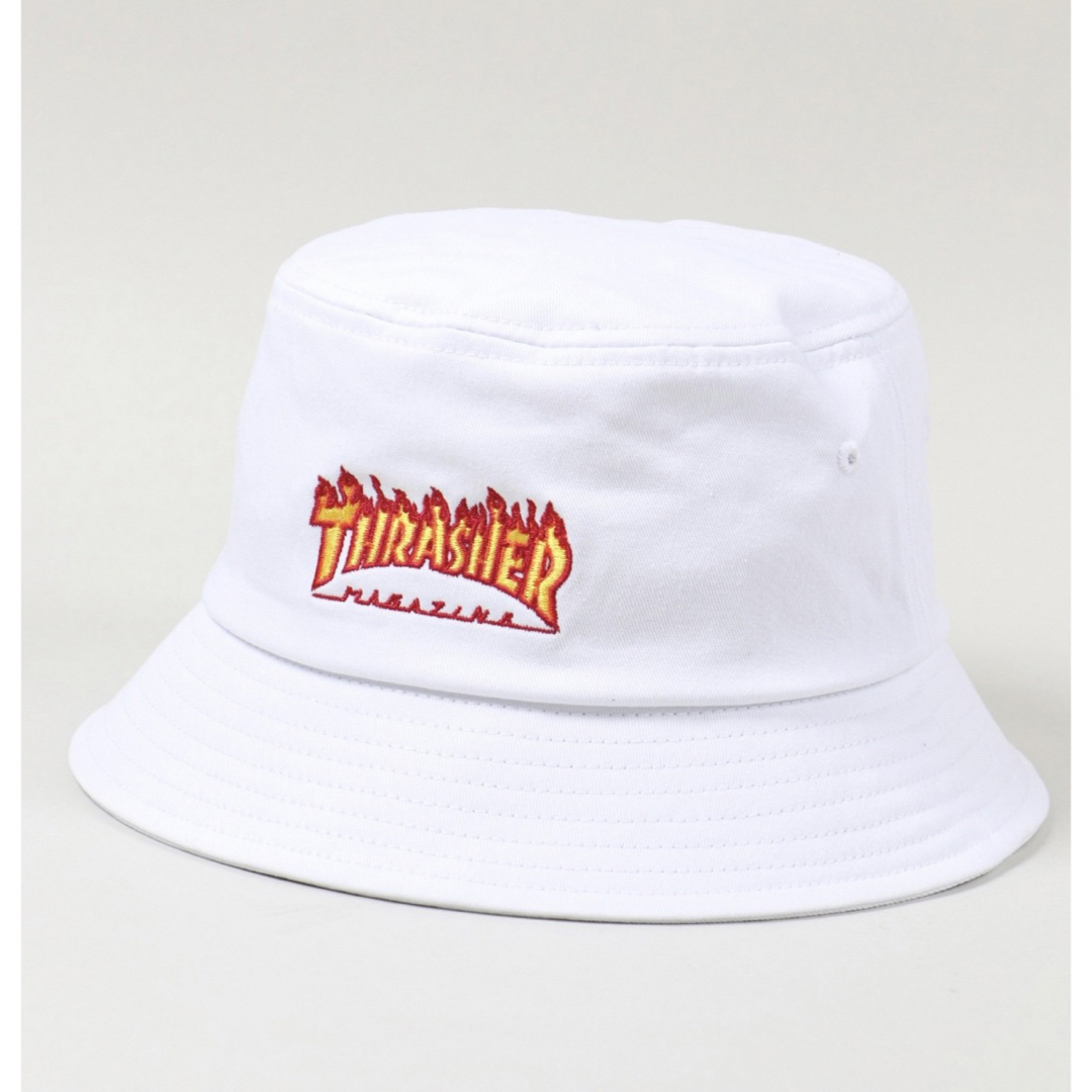 THRASHER(スラッシャー)の新品完売THRASHER スラッシャー FLAMEデザインバケットハット 白 メンズの帽子(ハット)の商品写真