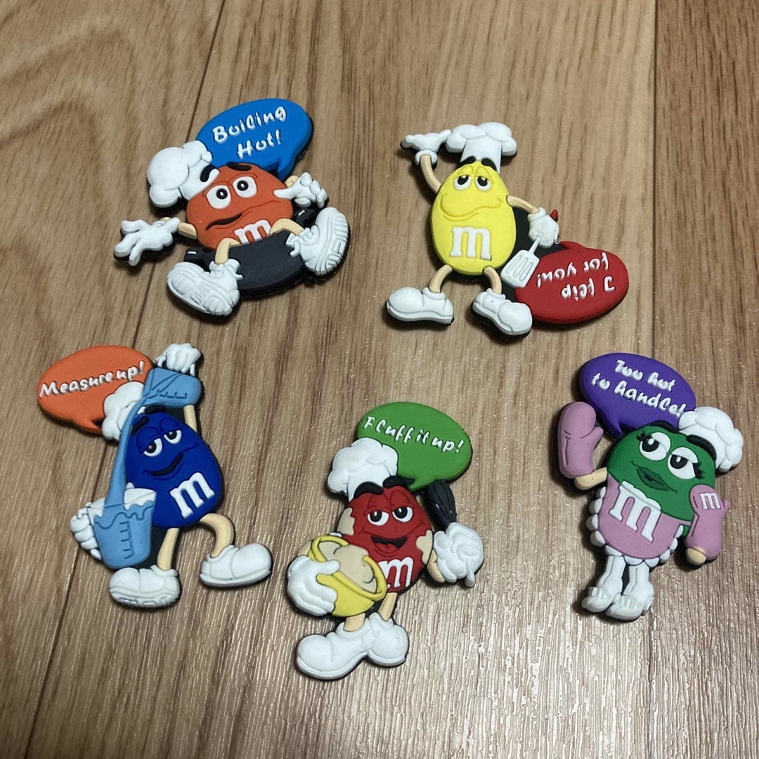 m&m&m's(エムアンドエムアンドエムズ)のエムアンドエムズ　マグネット エンタメ/ホビーのおもちゃ/ぬいぐるみ(キャラクターグッズ)の商品写真