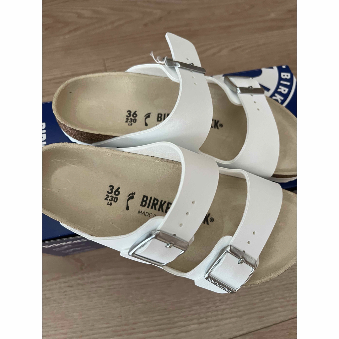 BIRKENSTOCK(ビルケンシュトック)の新品 ビルケンシュトック アリゾナ　レザー サンダル　23cm EU36 レディースの靴/シューズ(サンダル)の商品写真