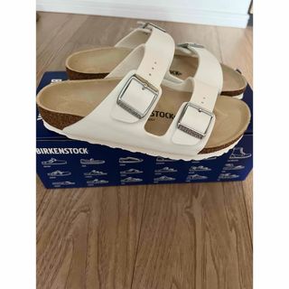 ビルケンシュトック(BIRKENSTOCK)の新品 ビルケンシュトック アリゾナ　レザー サンダル　23cm EU36(サンダル)