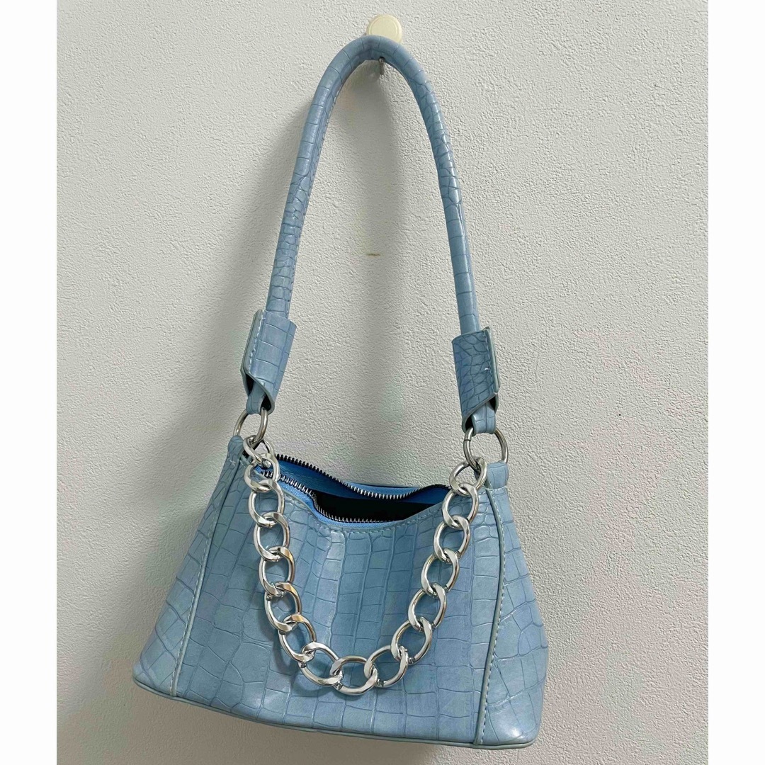 シーイン shein チェーンバッグ　水色　ライトブルー　クロコ　ハンドバッグ レディースのバッグ(ハンドバッグ)の商品写真