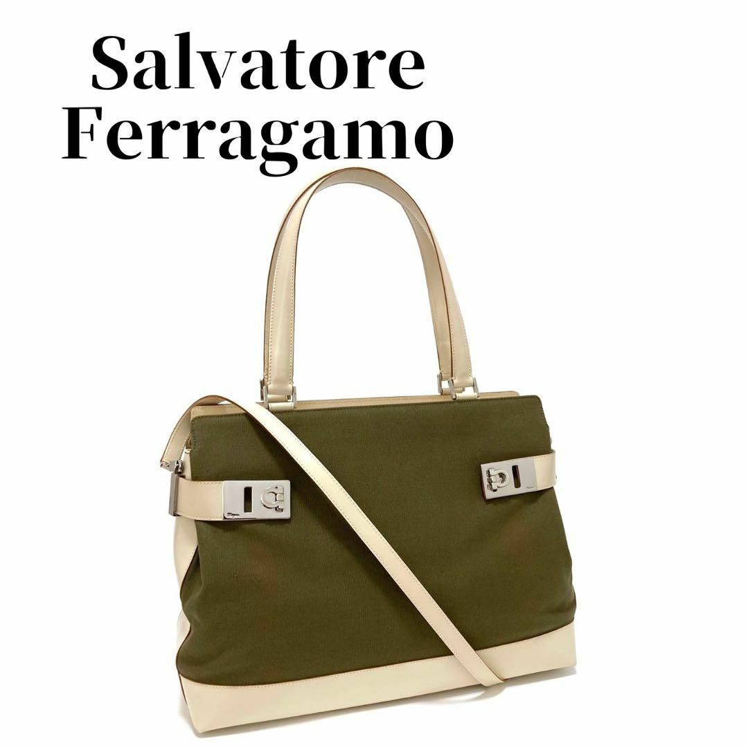 Salvatore Ferragamo(サルヴァトーレフェラガモ)のフェラガモ 2way ハンドバッグ ショルダーバッグ ガンチーニ カーキ レザー レディースのバッグ(ハンドバッグ)の商品写真