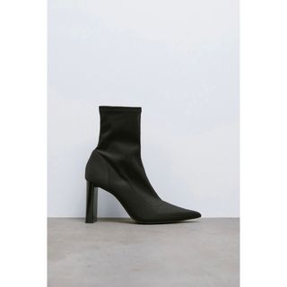 ザラ(ZARA)のZARA ショートブーツ　37(ブーツ)