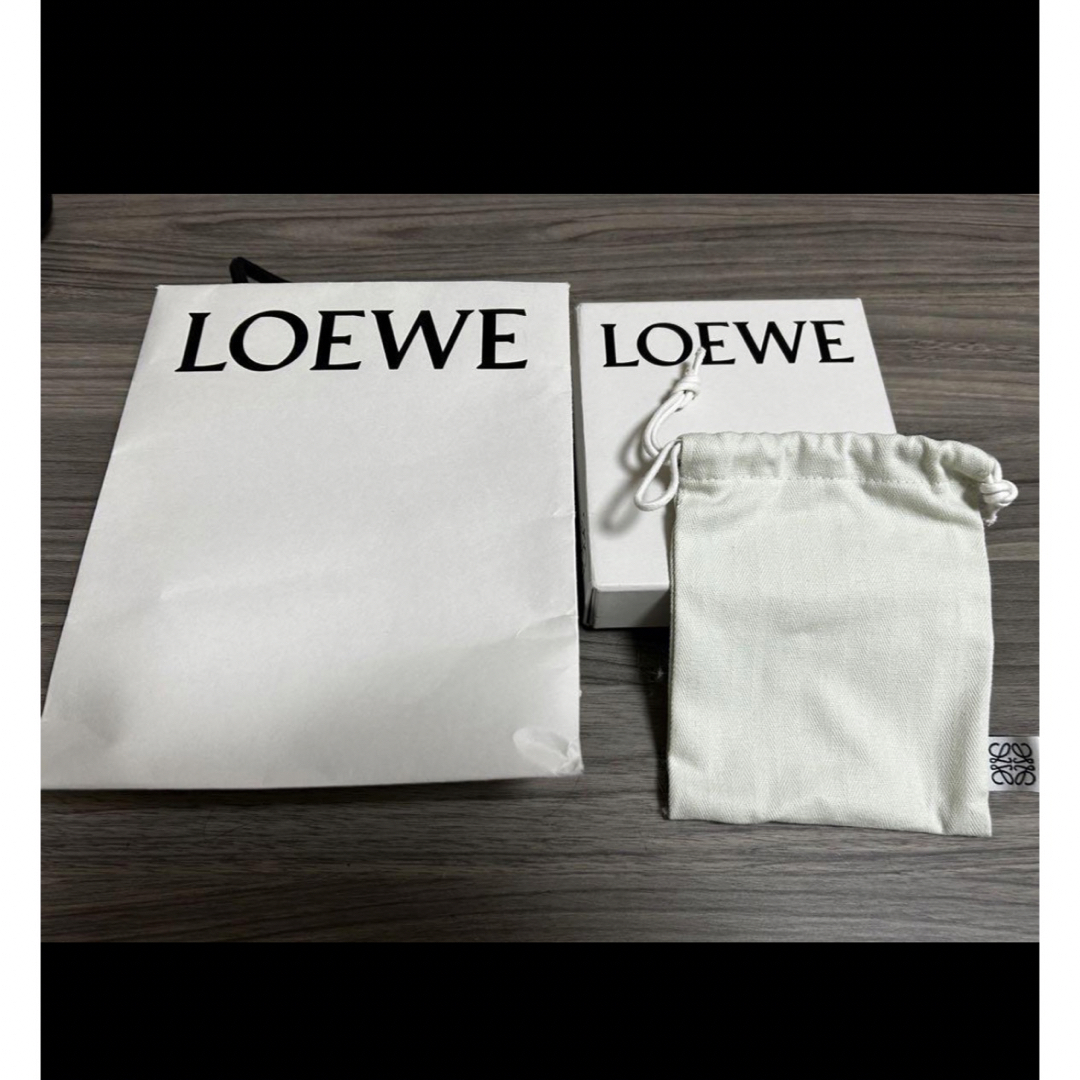 値下げ！LOEWE二つ折り財布限定カラー　ショッパー・箱あり、