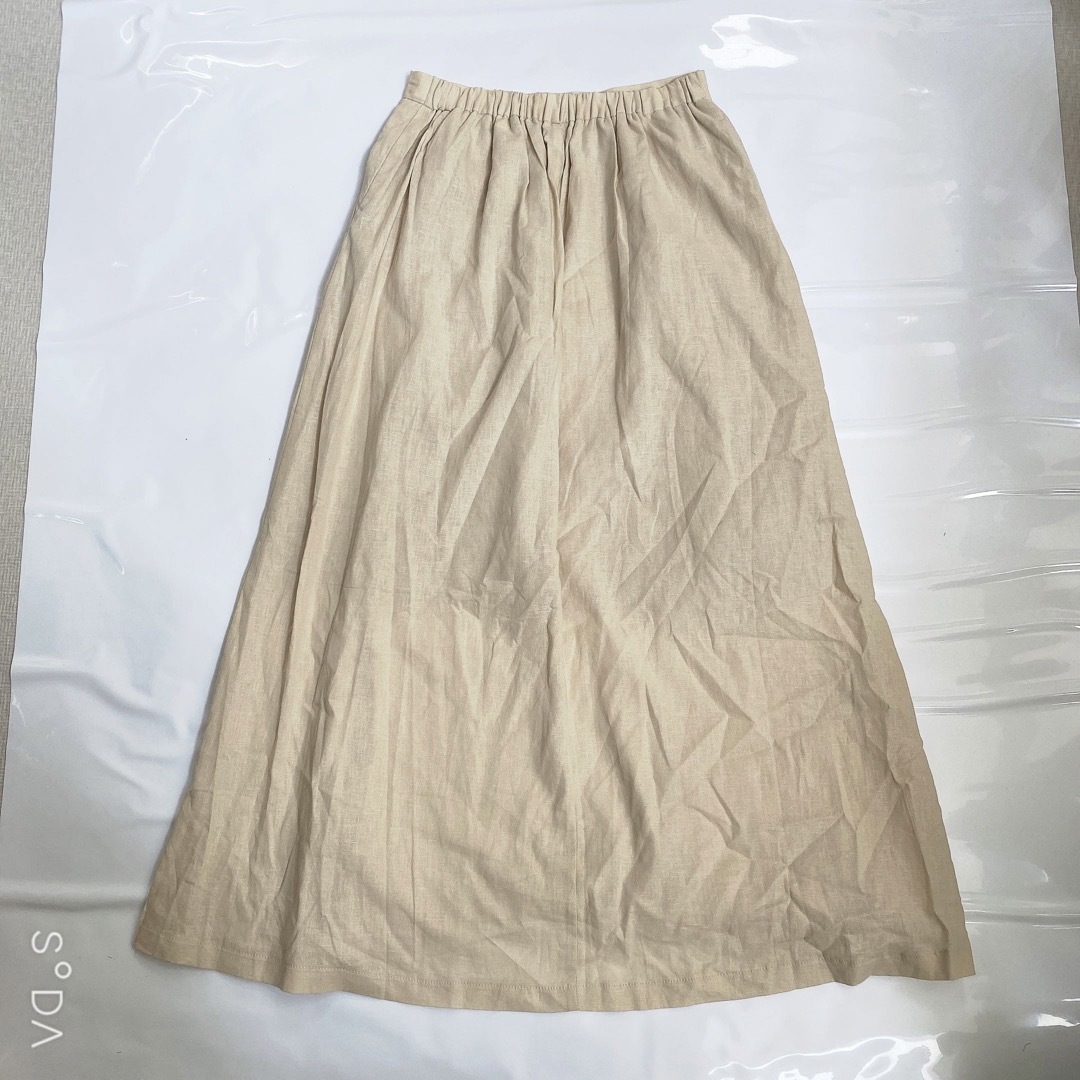 GU(ジーユー)のGUリネンブレンドフレアスカート　ベージュ レディースのスカート(ロングスカート)の商品写真