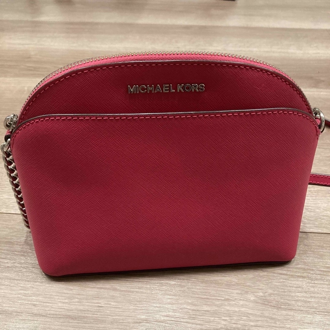 Michael Kors(マイケルコース)の★★と様専用★★  MICHAELKORS マイケルコース　ショルダーバッグ レディースのバッグ(ショルダーバッグ)の商品写真