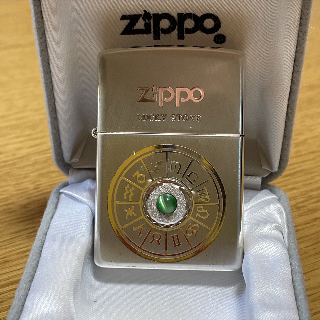 ZIPPO(ジッポー)の新品未使用　1999年12星座 天秤座 幸運色アップルグリーン ラッキーストーン メンズのファッション小物(タバコグッズ)の商品写真
