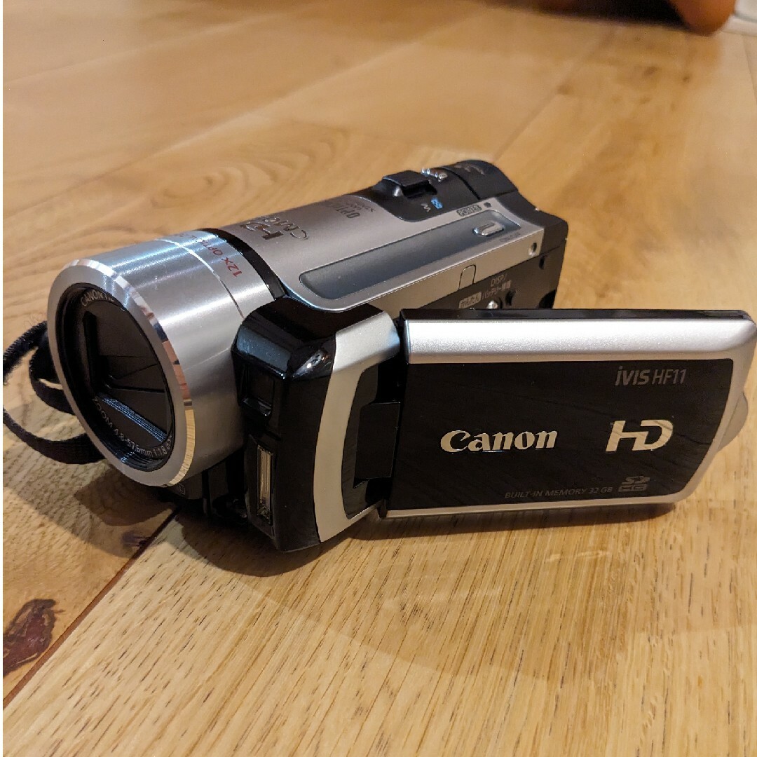 Canon - Canon iVIS HF11 ビデオカメラ ※ジャンクの通販 by まゆり's ...