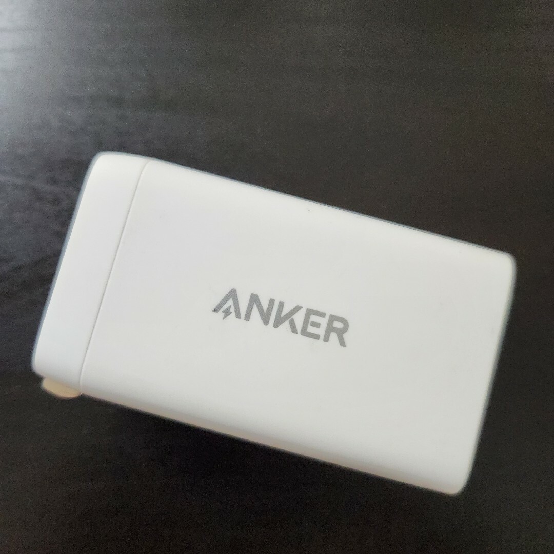 Anker(アンカー)のAnker PowerPort III 3-Port 65W Pod スマホ/家電/カメラの生活家電(変圧器/アダプター)の商品写真