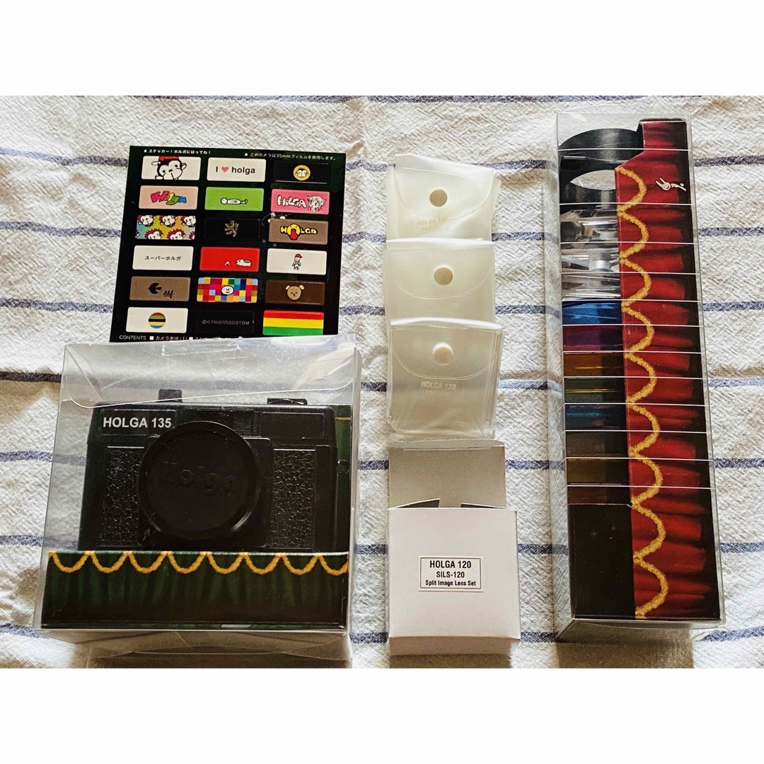 HOLGA DIGITAL(ホルガデジタル)の☆トイカメラ☆未使用品☆HOLGA135☆エフェクターセット☆ スマホ/家電/カメラのカメラ(フィルムカメラ)の商品写真