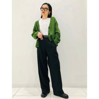 ユニクロ(UNIQLO)のUNIQLOタックワイドパンツ（ワンタック）(カジュアルパンツ)