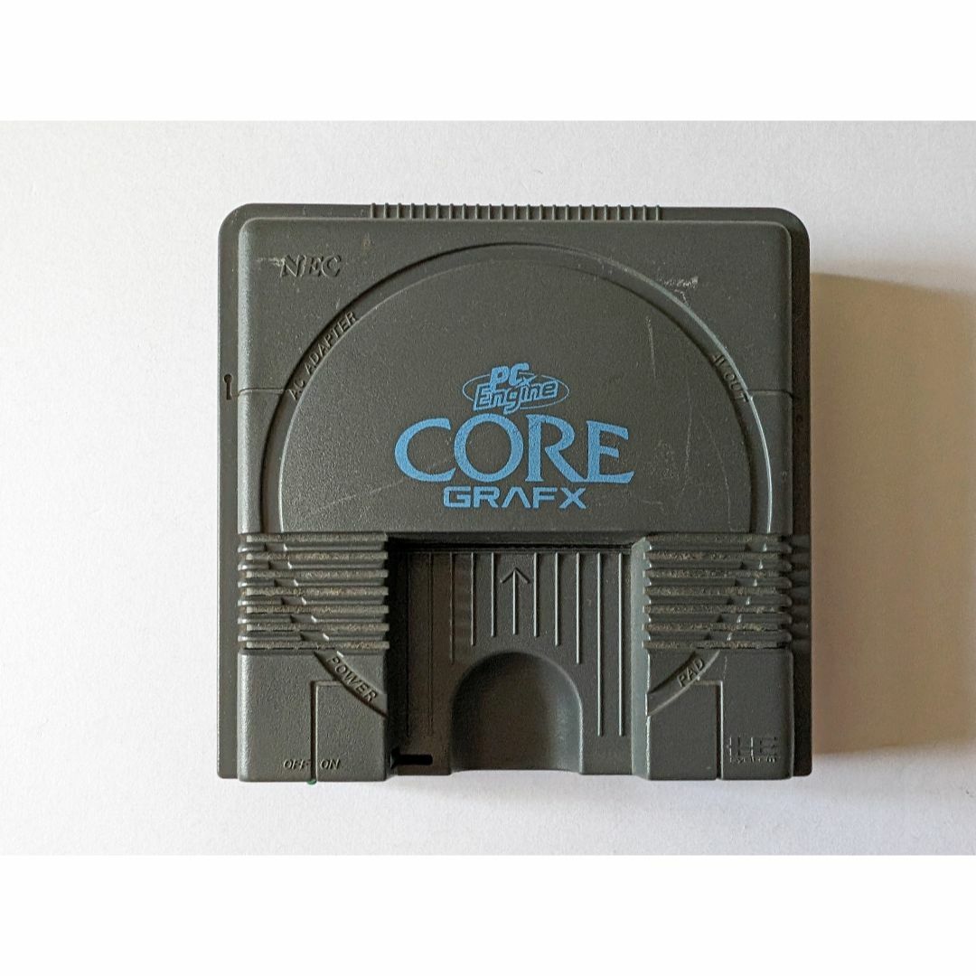 NEC(エヌイーシー)のPC Engine Core Grafx 本体 コントローラー付き　PCエンジン エンタメ/ホビーのゲームソフト/ゲーム機本体(家庭用ゲーム機本体)の商品写真