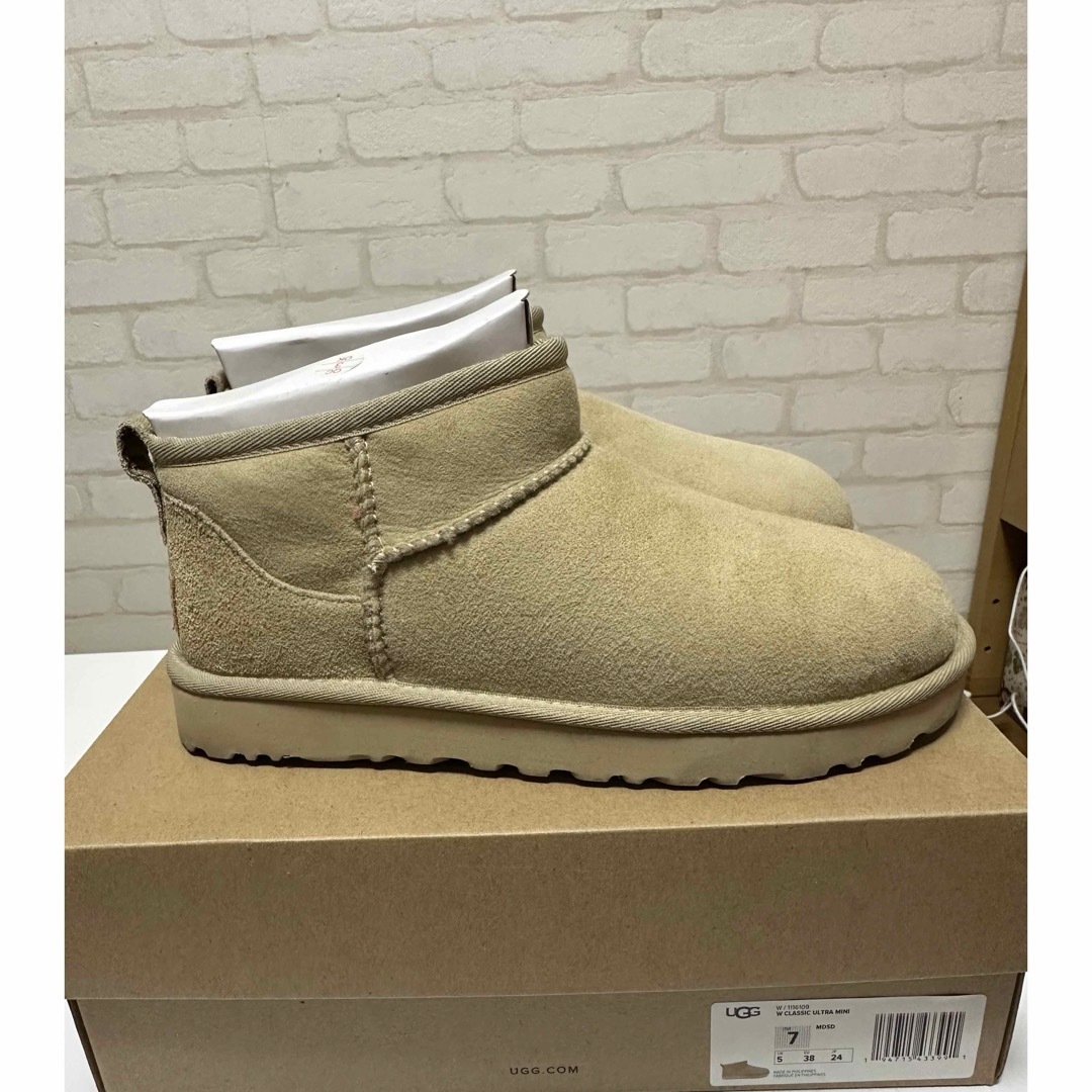 UGG  CLASSIC ULTRA MINI MUSTARD SEED