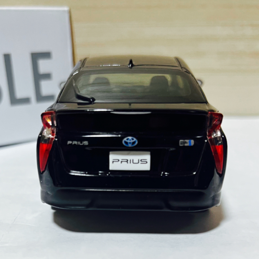 非売品ディーラー 1/30 TOYOTA PRIUS ブラックマイカ 2