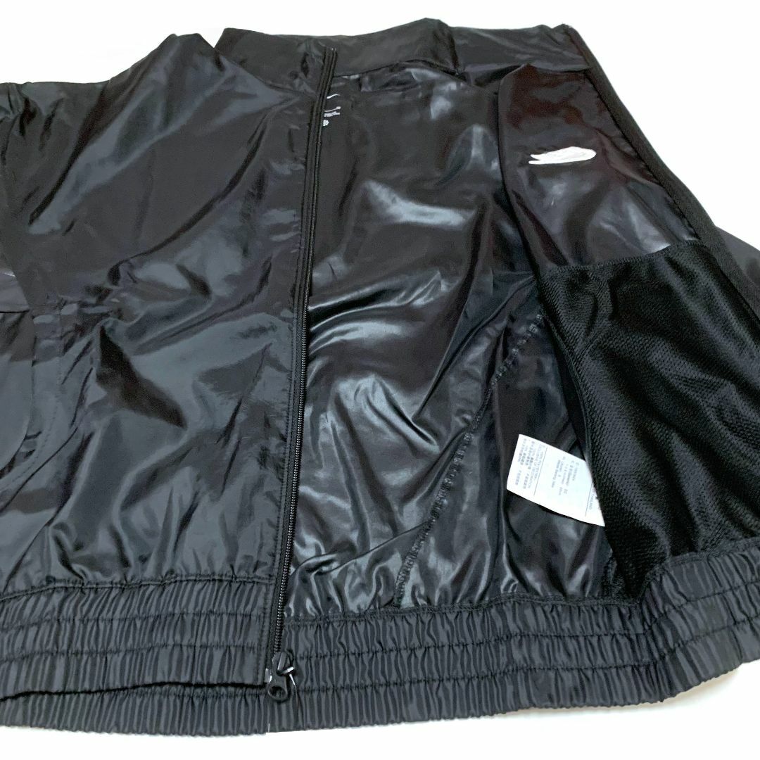 NIKE(ナイキ)の新品　Mサイズ　ナイキ ヤニス ライトウェイト トラックジャケット　ブラック メンズのジャケット/アウター(ナイロンジャケット)の商品写真