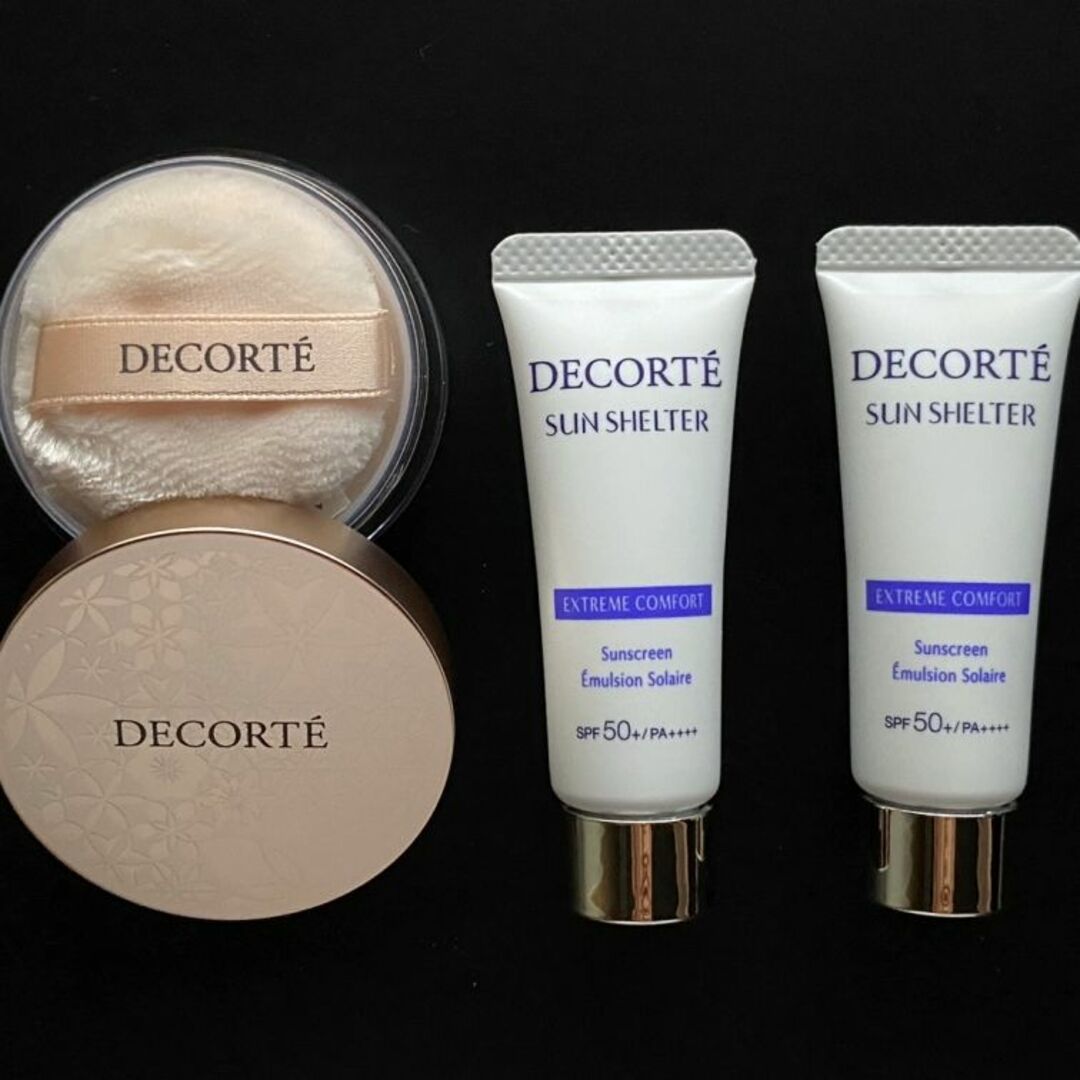 COSME DECORTE(コスメデコルテ)のミニサイズセット品　DECORTE フェイスパウダー＋サンシェルター×2 コスメ/美容のベースメイク/化粧品(フェイスパウダー)の商品写真