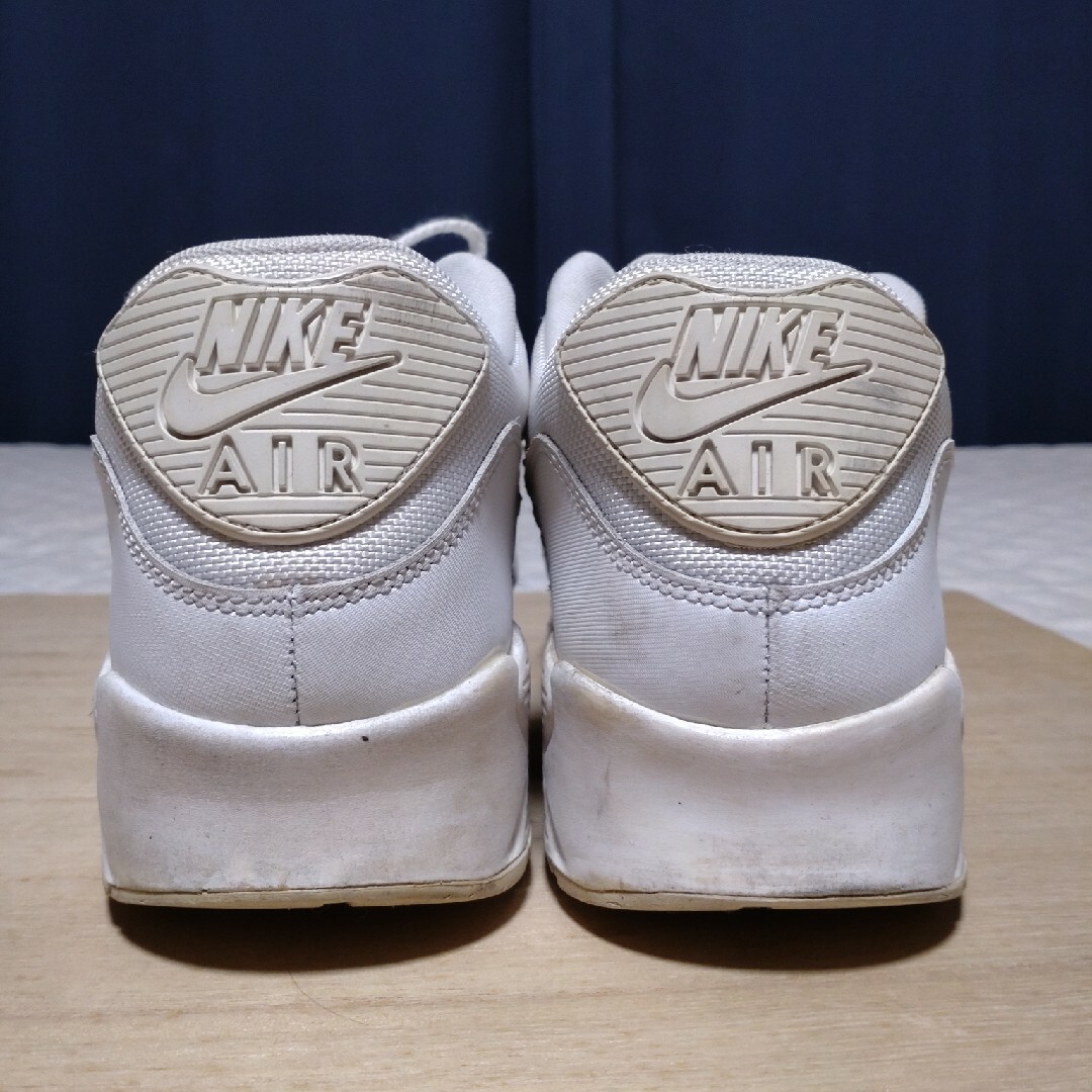 NIKE(ナイキ)のNIKE ナイキ エアマックス ホワイト　27.5cm メンズの靴/シューズ(スニーカー)の商品写真