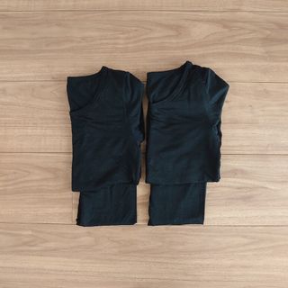 ユニクロ(UNIQLO)の○ユニクロ ヒートテックUネックT ヒートテックタイツ 黒 110 120 2組(下着)