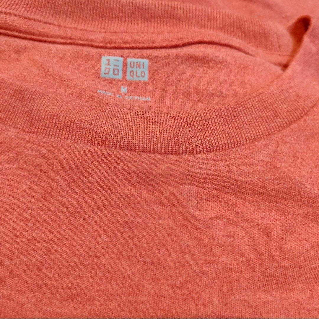 UNIQLO(ユニクロ)のユニクロ 長袖 T シャツ メンズM 赤　厚手生地 　綿100% メンズのトップス(Tシャツ/カットソー(七分/長袖))の商品写真