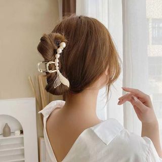 新品　ヘアクリップ　パールヘアアクセサリー　バンズクリップ　大人気韓国　可愛い(バレッタ/ヘアクリップ)