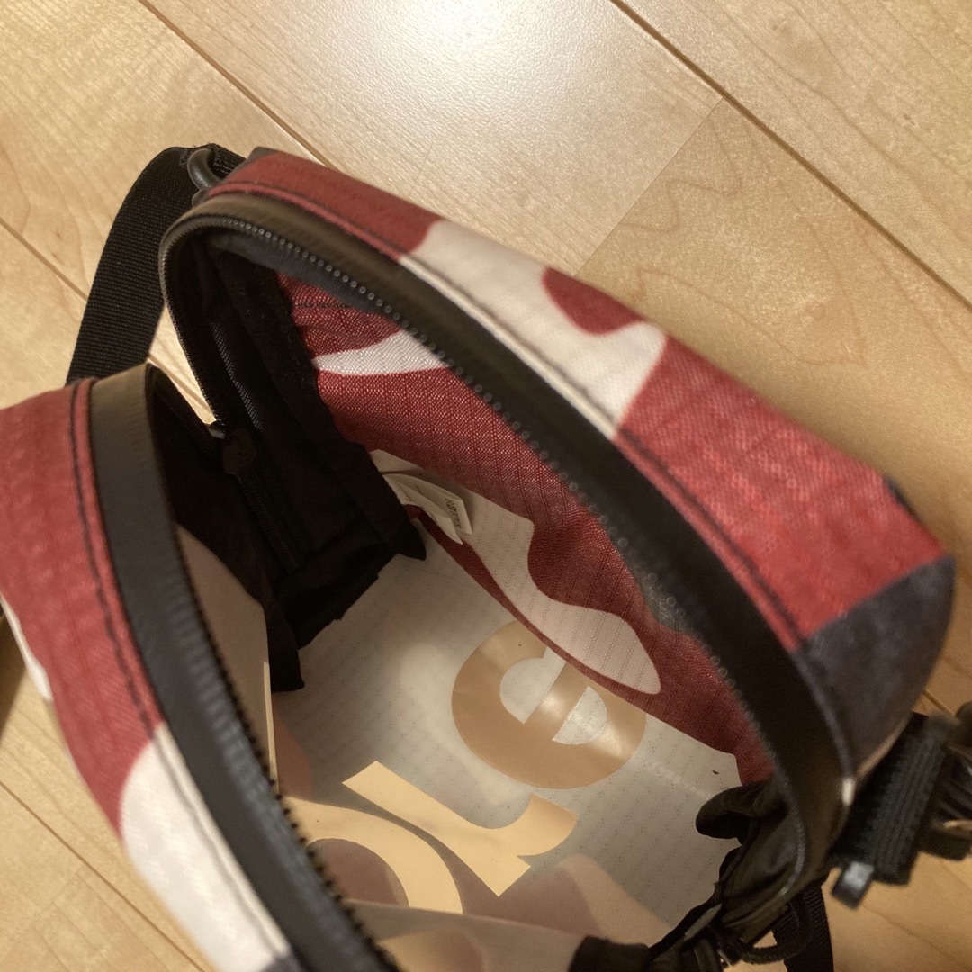Supreme Neck Pouch シュプリーム ネックポーチ